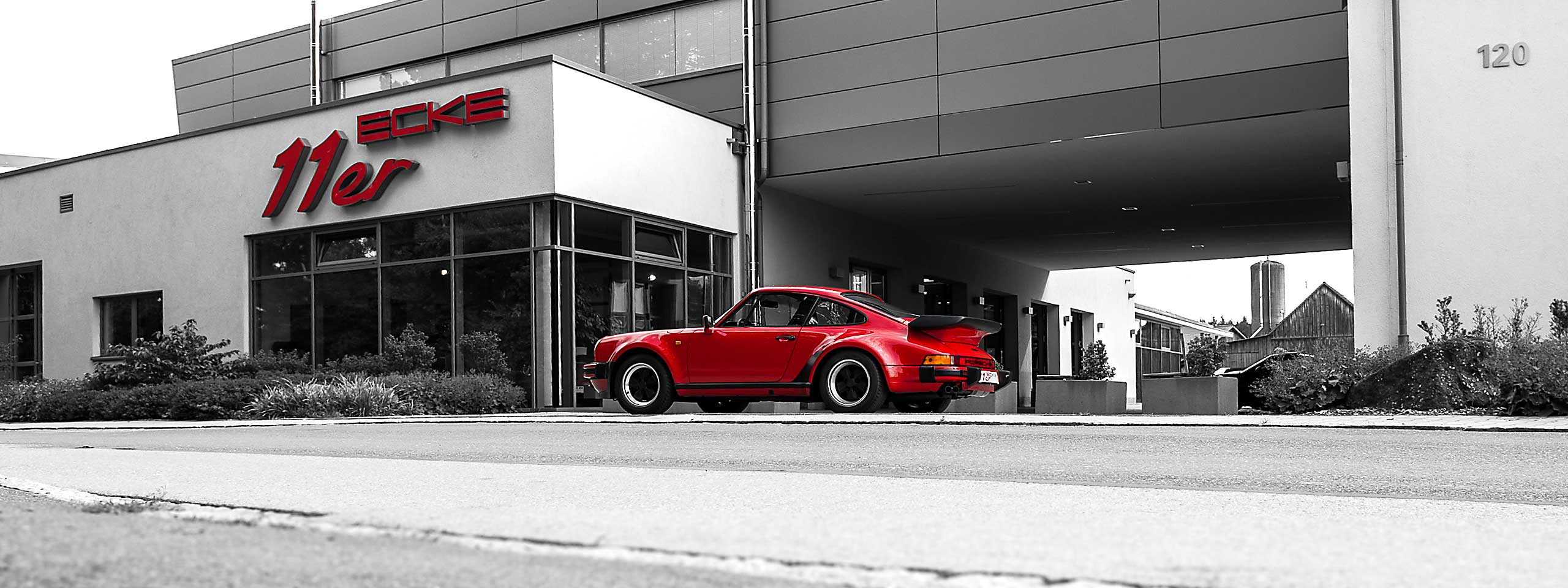 Porsche Klassiker vor der 11er Ecke II